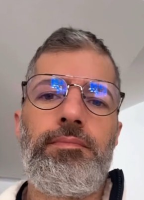 Anthony из Los Angeles 60 лет