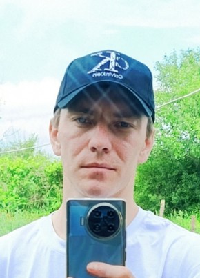 Андрей из Саратова 30 лет