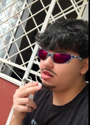 Juan из Piedecuesta 18 лет