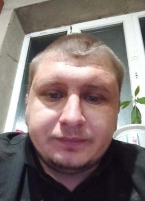 Александр, 32, Россия, Нальчик