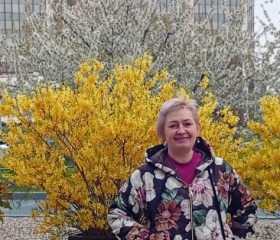 Lyudmila, 47, Prague