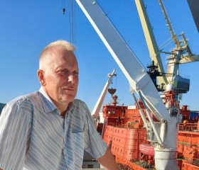 Андрей, 60 лет, Санкт-Петербург