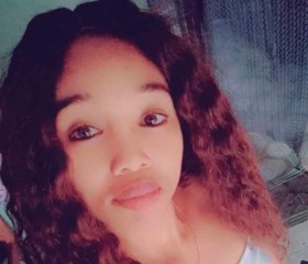Sonia Adèle, 32, Toamasina