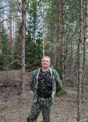 Андрей из Тихвина 54 года