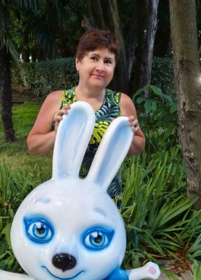 Елена из Саратова 64 года