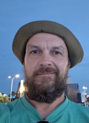 Дмитрий из Березники 48 лет