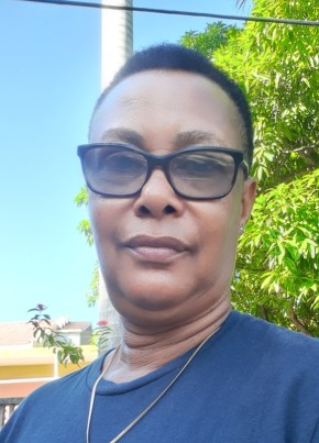 Pauline, 60, Jamaica, Montego Bay