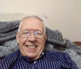 Игорь, 67 лет, Таганрог