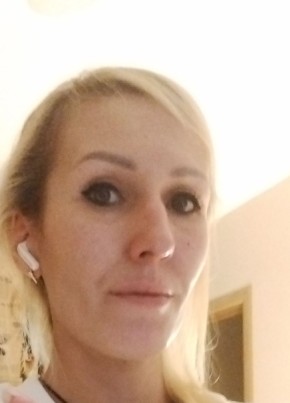 Anastasiya, 34, Russia, Saint Petersburg