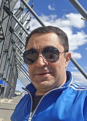Арман из Красноярска 52 года