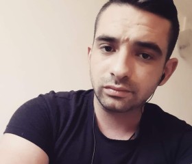 Vasyl, 30, Brno