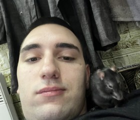 Daniil, 22, Simferopol
