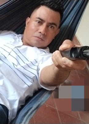 Miguel, 18, República de El Salvador, Soyapango