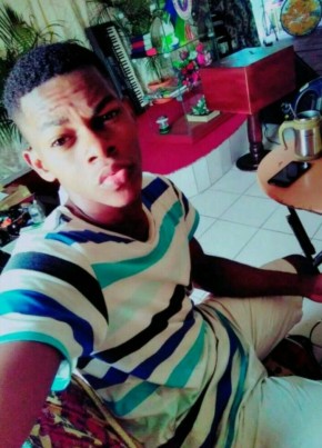 Emanex , 30, République Gabonaise, Libreville