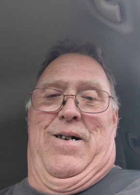 Daniel из Rochester (State of New York) 60 лет