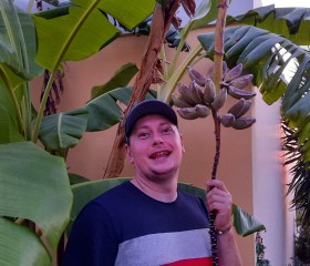 Agent-L, 40, Rostock