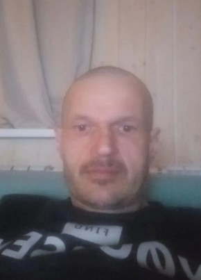 Макс из Москвы 42 года