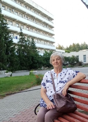 Юлия из Азова 72 года