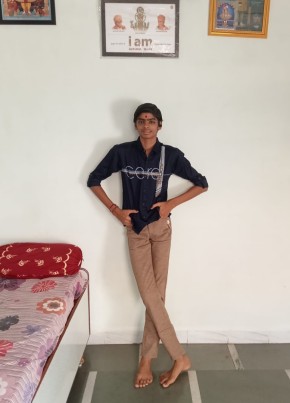 Jenish, 18, India, Jalālpur (Gujarat)