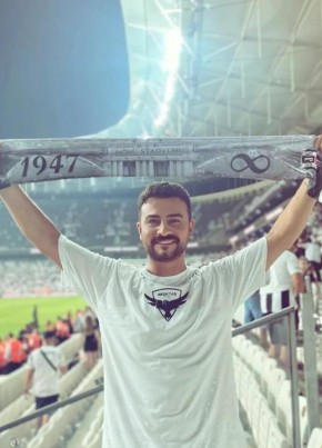 Barbar из İstanbul 33 года