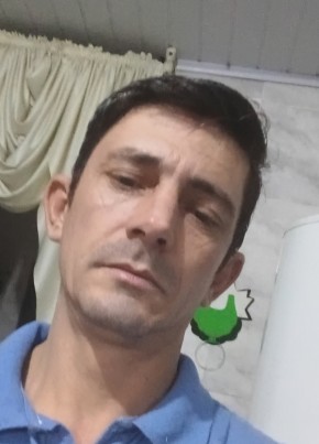 Elton из Itajaí 43 года