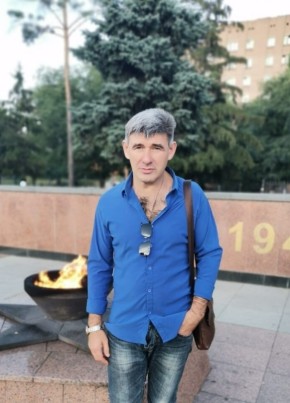 Василий, 44, Россия, Эртиль