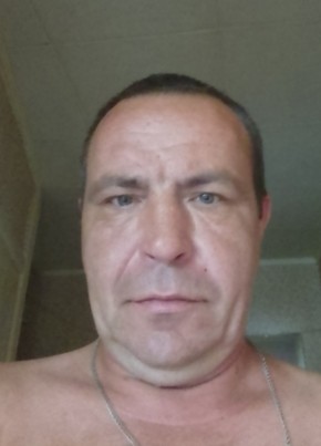 Александр из Саратова 42 года