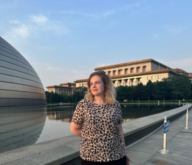 Mila, 34, Shanghai