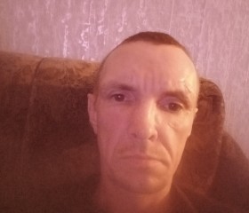 Lev, 44, Omsk