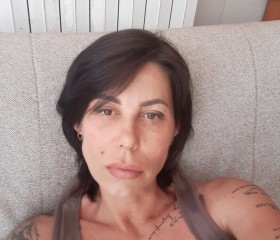 Екатерина, 47 лет, Corigliano d