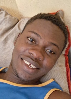 Mac из Soroti 21 год