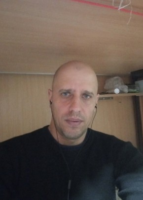 Сергей из Фролово 44 года