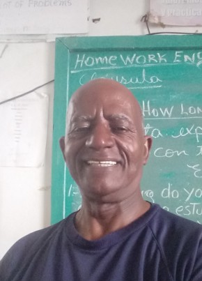 Carlos Nunez из San Felipe de Puerto Plata 64 года