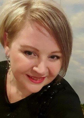Irina, 46, Russia, Puchezh