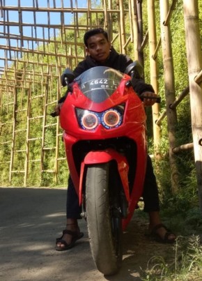 Ruddy, 26, Indonesia, Magelang