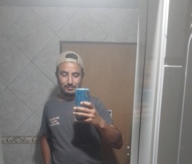 Tomas, 26, Pergamino