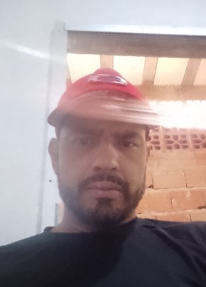 Bruno Manhães Ro из Betim 37 лет