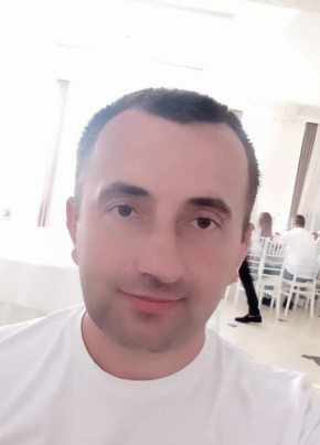 Степан, 31, Україна, Івано-Франківськ