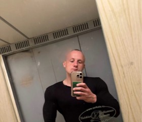 Tikhon, 32, Moscow