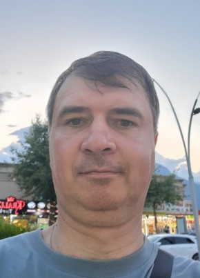 Михаил из Челябинска 49 лет