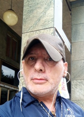 Giuseppe, 52, Repubblica Italiana, Roma
