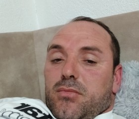 Cim, 37, Gjilan