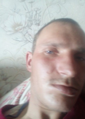 Антон, 31, Россия, Феодосия