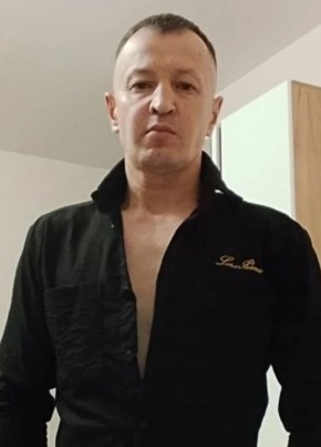 Олег из Челябинска 48 лет