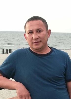 Руслан из Воронежа 44 года