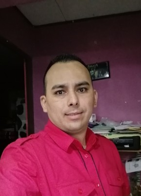 Ricardo, 40, República de Costa Rica, San José (San José)