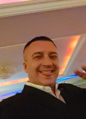 Wladimir Valjuk из Berlin 41 год