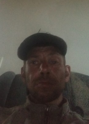 Дмитрий из Тбилисскаи 43 года