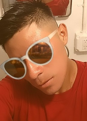 QUELVIN, 20, United States of America, Lindenwold