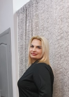 Ольга, 42, Россия, Симферополь